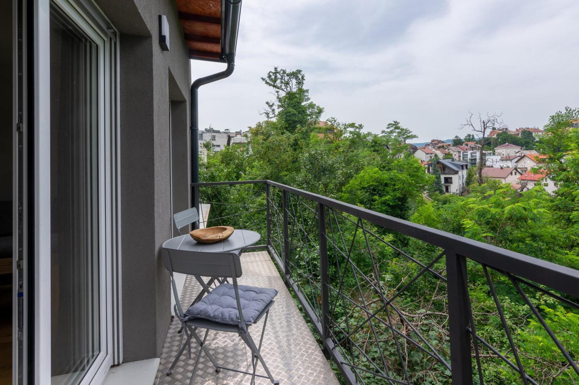 Elements Place Apartment Загреб Екстериор снимка