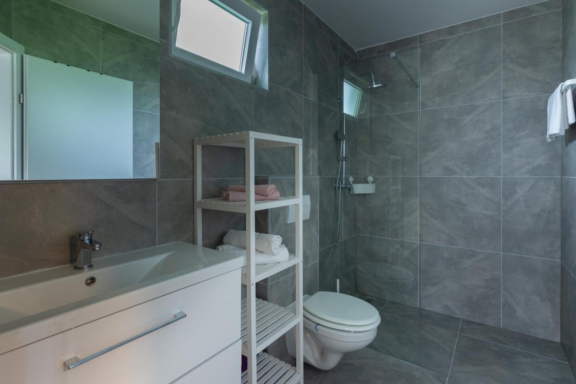 Elements Place Apartment Загреб Екстериор снимка